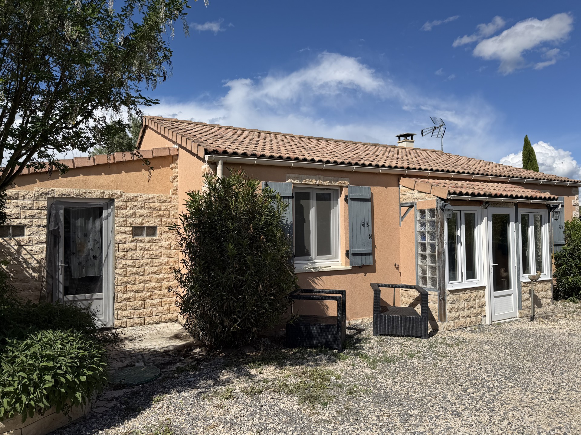 Villa de plain pied sur 770 m2 de terrain clos Lavilledieu